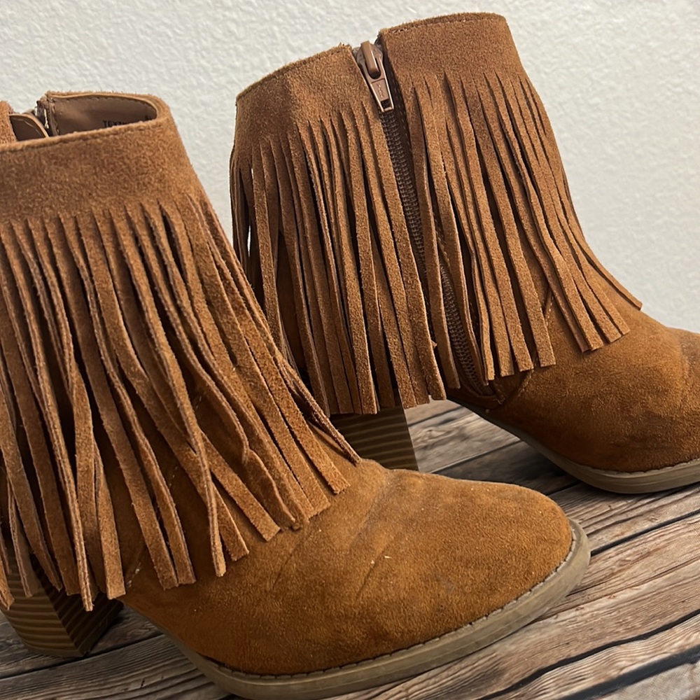 Booties - Picture 3 of 5